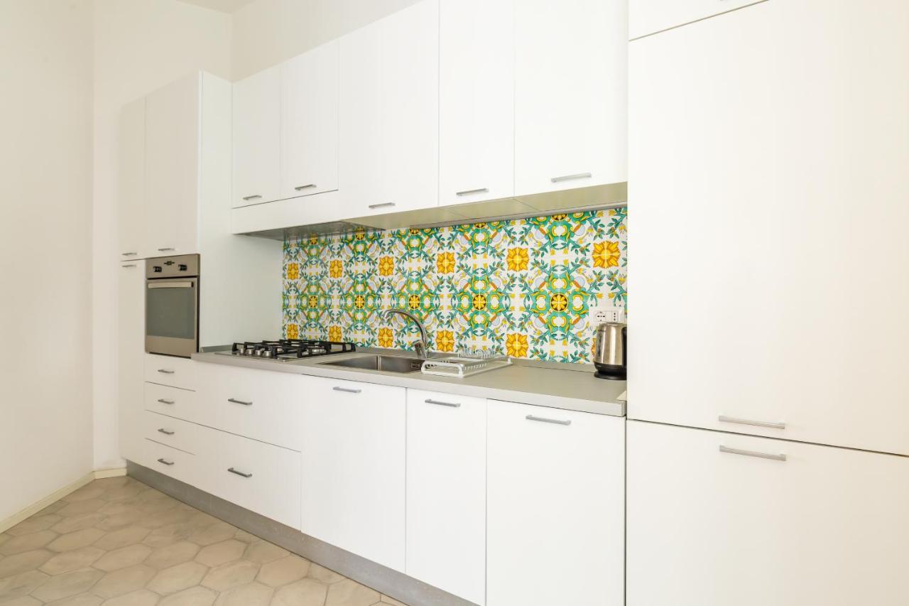 Nova Stylish House In Center By Napoliapartments Eksteriør bilde