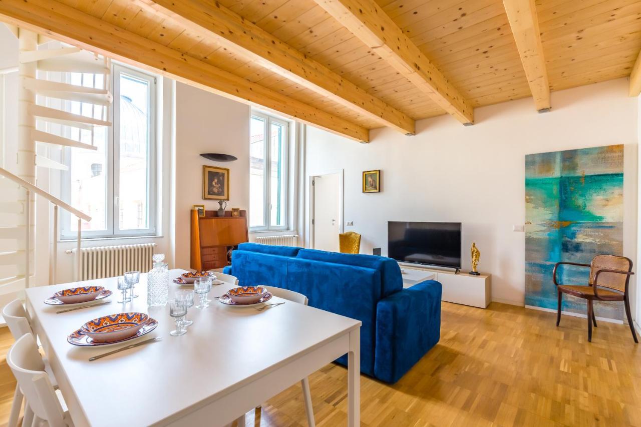 Nova Stylish House In Center By Napoliapartments Eksteriør bilde