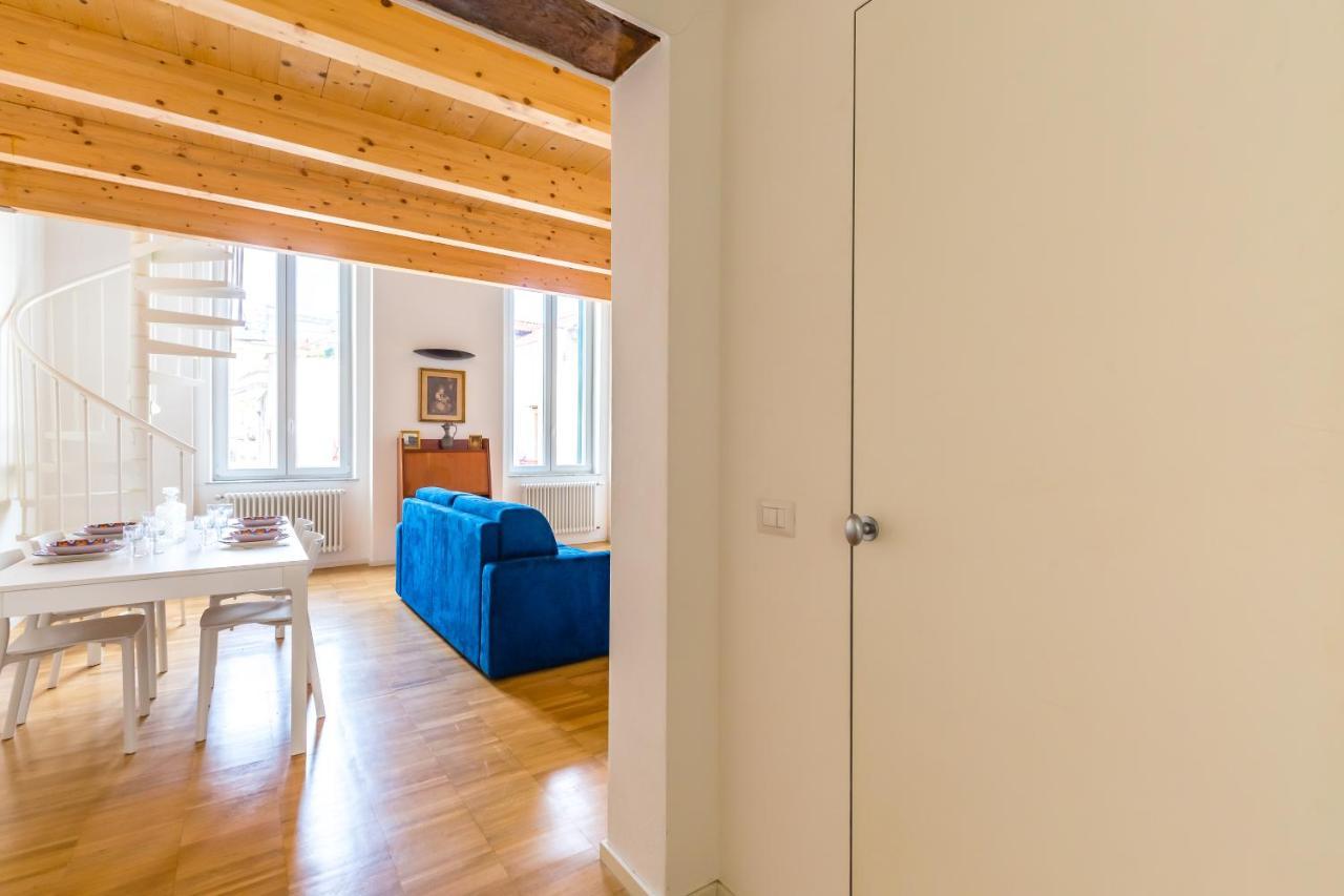 Nova Stylish House In Center By Napoliapartments Eksteriør bilde